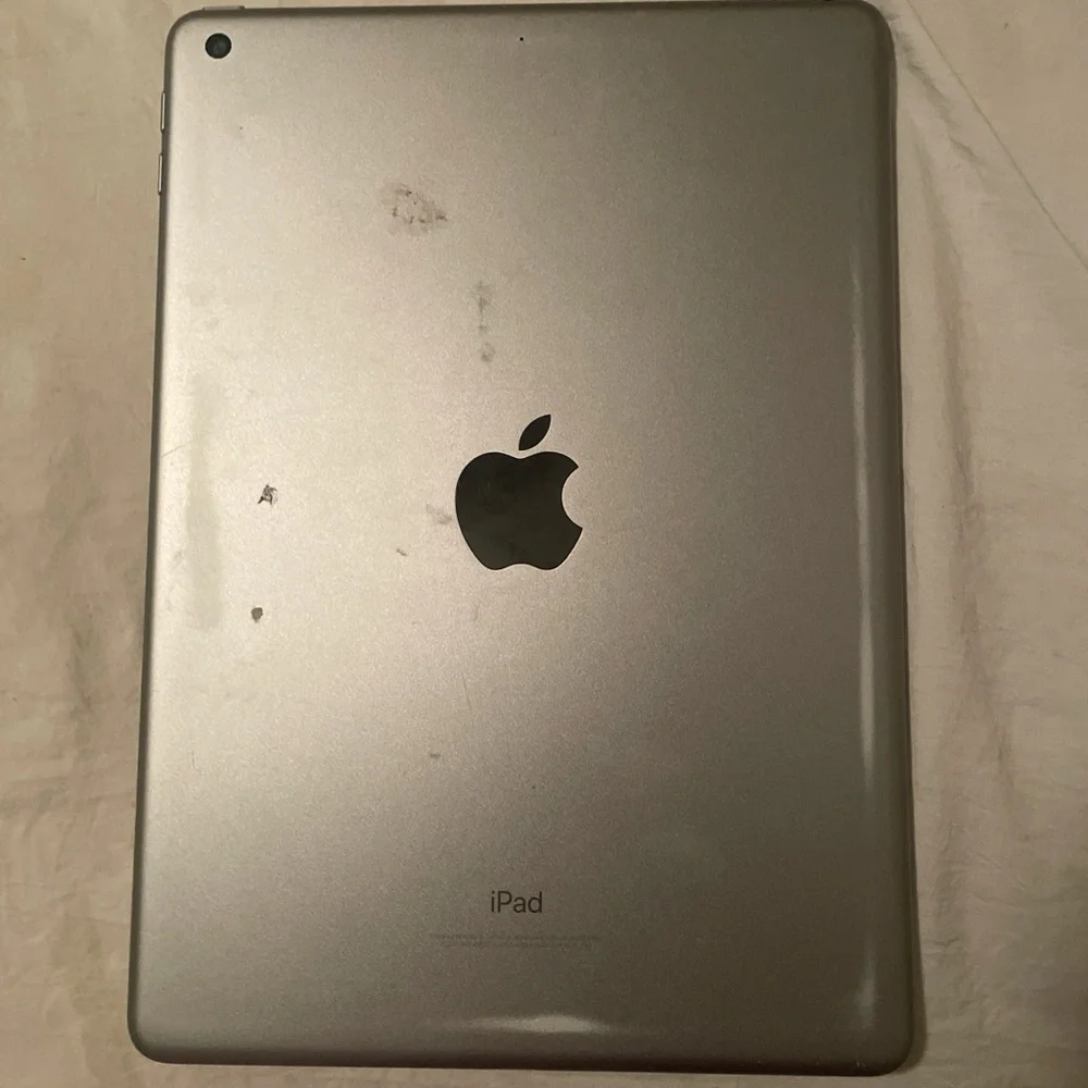 Apple Tablet - Sleek Silver Finish